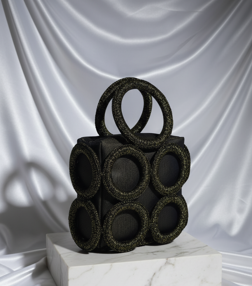 Vritta Midnight Gold